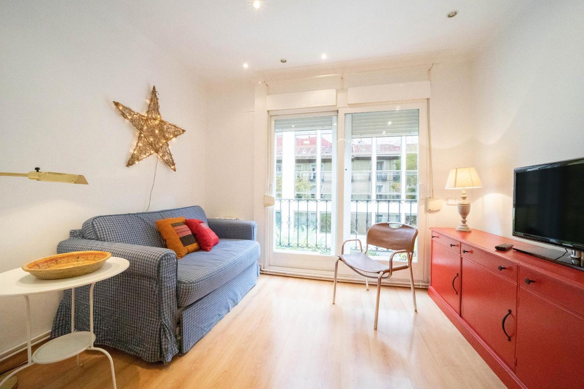 Apartamento Con Encanto Y Luz En Pleno Centro مدريد المظهر الخارجي الصورة