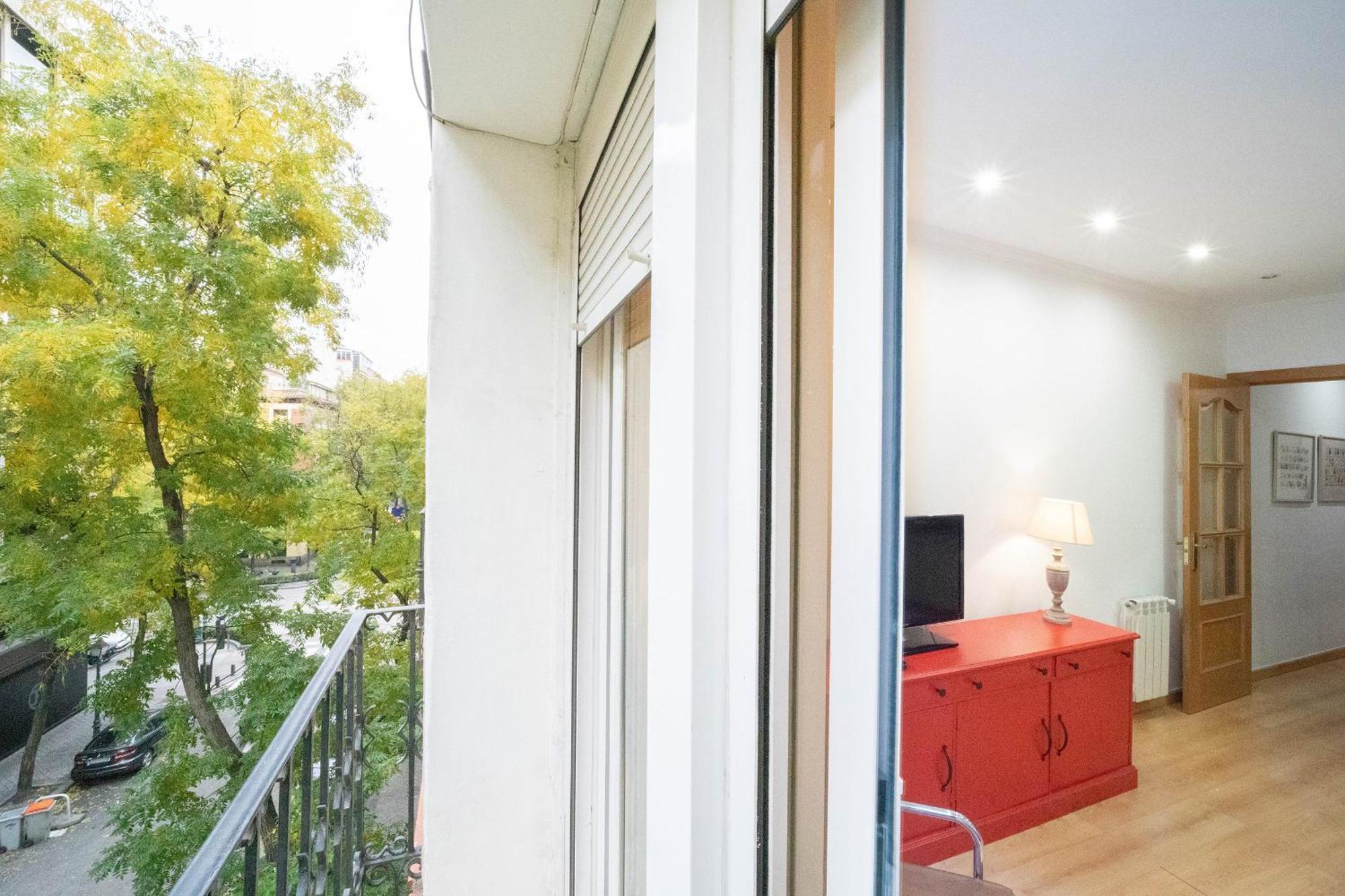 Apartamento Con Encanto Y Luz En Pleno Centro مدريد المظهر الخارجي الصورة