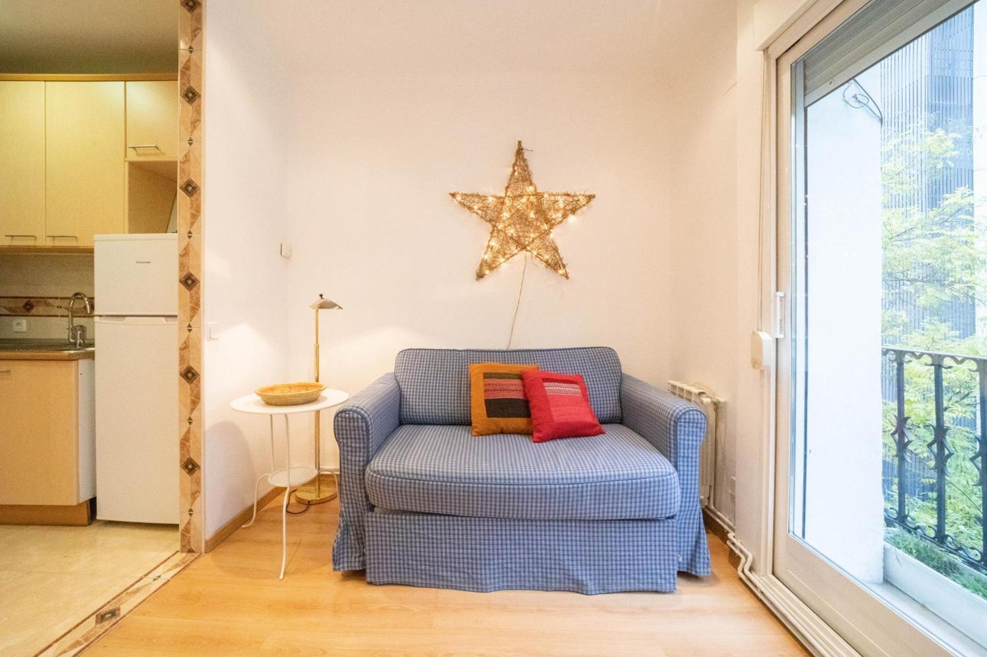 Apartamento Con Encanto Y Luz En Pleno Centro مدريد المظهر الخارجي الصورة