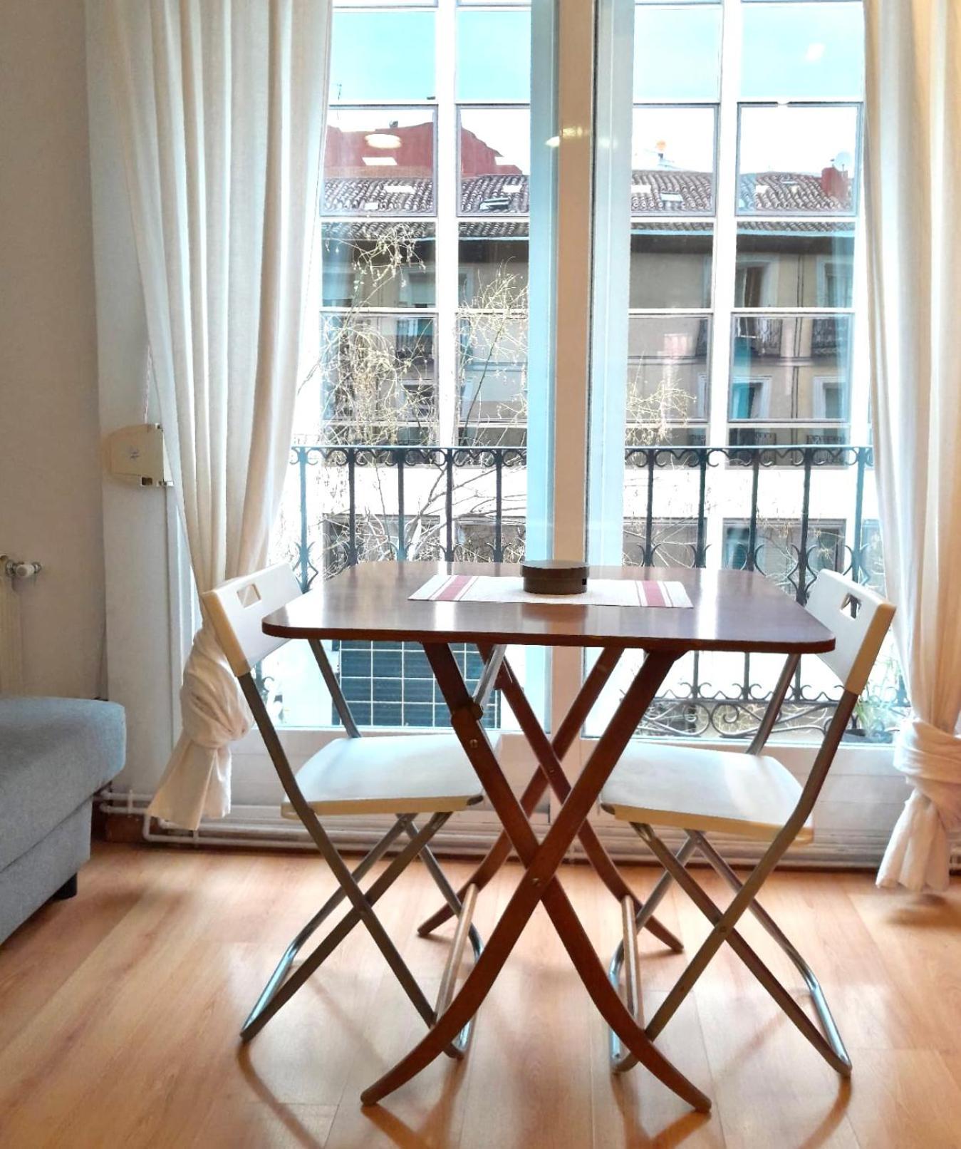 Apartamento Con Encanto Y Luz En Pleno Centro مدريد المظهر الخارجي الصورة
